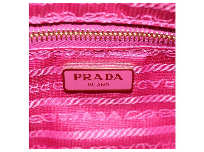 Borsa a spalla con catena Prada in nylon rosa e oro 1BH152 Auth SW2261SAM D'oro - vista 20