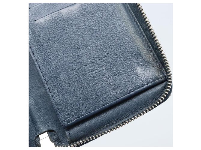 Portafoglio Verticale in Pelle Taurillon Clemence LOUIS VUITTON M58823 Auth bs34331 Blu navy - vista 10