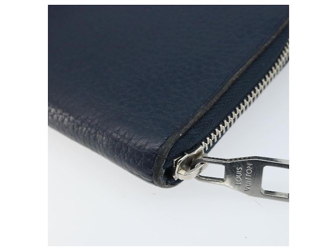 Portafoglio Verticale in Pelle Taurillon Clemence LOUIS VUITTON M58823 Auth bs34331 Blu navy - vista 15