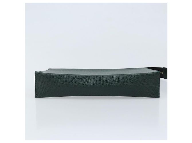 LOUIS VUITTON Poche Toilette Taiga 26 Epicea LV Auth BAZ284 - vista 6
