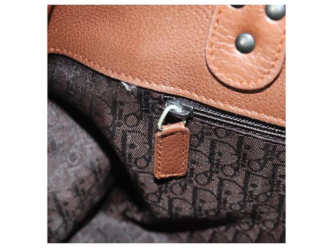 Borsa a mano in pelle marrone e argento Christian Dior Gaucho Saddle Auth BAZ225SAV - vista 29