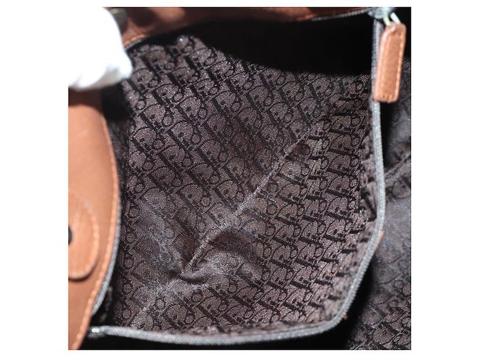 Borsa a mano in pelle marrone e argento Christian Dior Gaucho Saddle Auth BAZ225SAV - vista 30