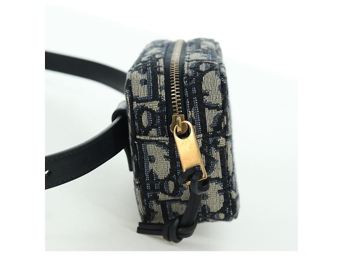Borsa a vita in tela Trotter Christian Dior blu navy e oro Auth BSZ700M D'oro - vista 3