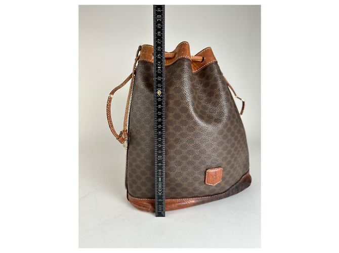 Céline Vintage Celine Triomphe Monogramm SEAU Ledertasche Braun - Ansicht 13