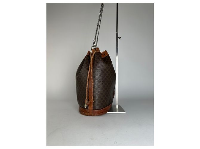 Céline Vintage Celine Triomphe Monogramm SEAU Ledertasche Braun - Ansicht 8