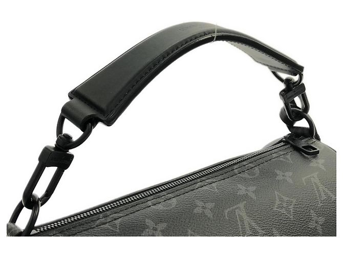 Louis Vuitton Monogram Eclipse Soft Polochon PM Handtasche Schwarz - Ansicht 5