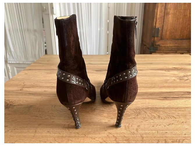 Bellissime ankle boot in pelle scamosciata marrone Sergio Rossi. - vista 3