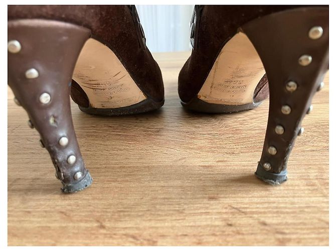 Bellissime ankle boot in pelle scamosciata marrone Sergio Rossi. - vista 4