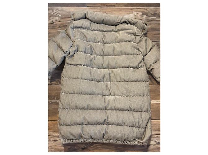 Chaqueta Moncler de Plumas Gris Acolchada - vista 2