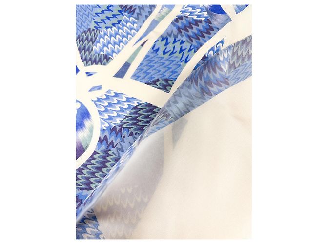 Hermès: RARO Sciarpa/Quadrato edizione speciale "Abito da Sera" Sete Marmo 90 cm Multicolore - vista 7