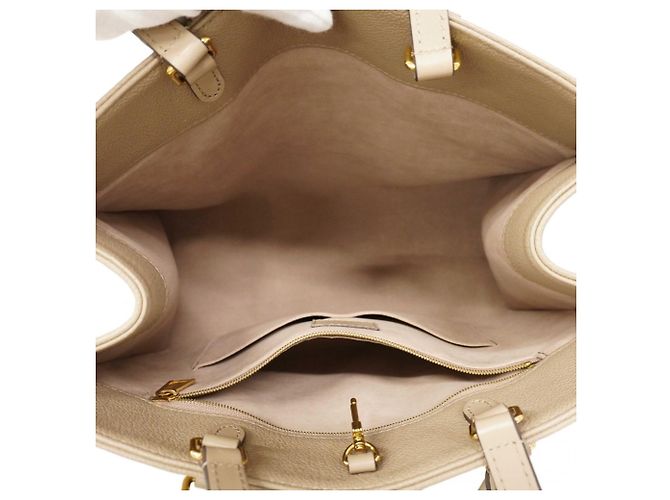 Borsa tote OnTheGo MM in Monogram Empreinte Louis Vuitton Beige - vista 4