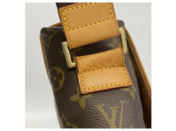 Borsa a Spalla Monogram Abbesses di Louis Vuitton Marrone - vista 10
