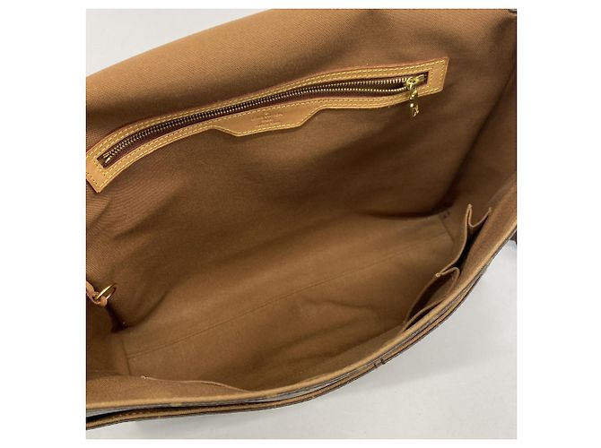 Borsa a Spalla Monogram Abbesses di Louis Vuitton Marrone - vista 4