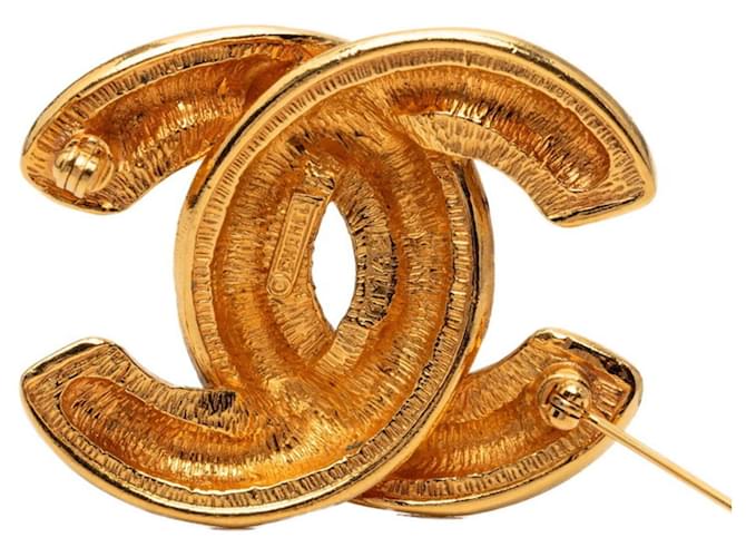 Spilla Matelassé Coco Mark di Chanel D'oro - vista 3