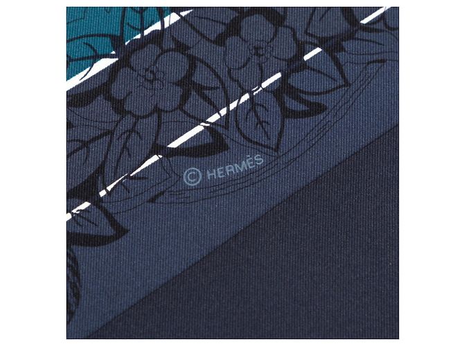 Foulard Hermès Carré 90 Jungle Love Multicolore Verde Blu navy - vista 8