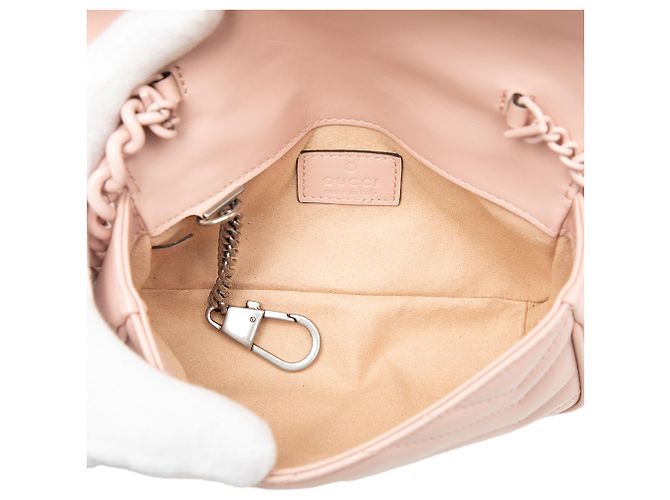 Belt bag in pelle matelassé GG Marmont rosa monocromatica Gucci - vista 4