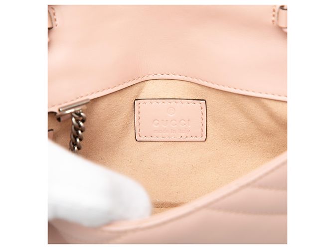 Belt bag in pelle matelassé GG Marmont rosa monocromatica Gucci - vista 5