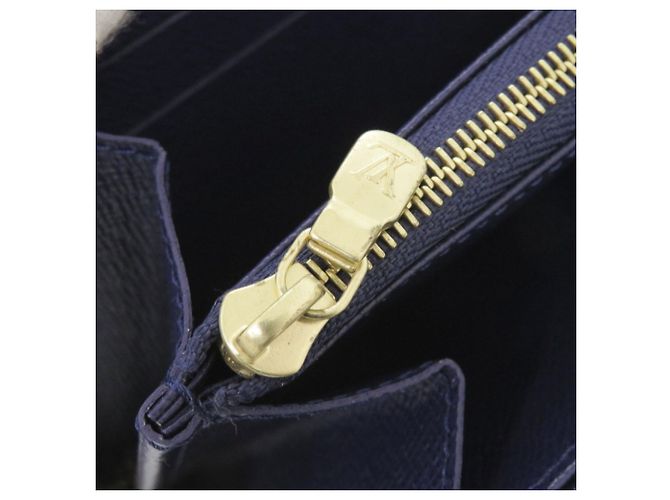Cartera Zippy de cuero Epi Louis Vuitton Púrpura - vista 7