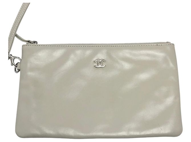 Borsa a Spalla Chanel 22 Small Coco Mark Marrone - vista 11