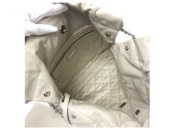 Borsa a Spalla Chanel 22 Small Coco Mark Marrone - vista 14