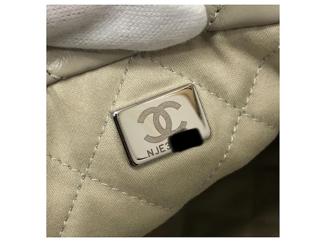 Borsa a Spalla Chanel 22 Small Coco Mark Marrone - vista 16
