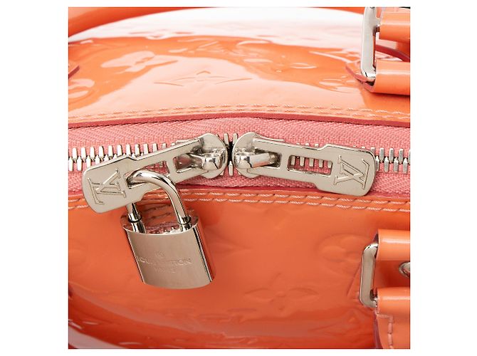Sac à main Alma PM en Monogram Vernis de Louis Vuitton Rose - vue 9