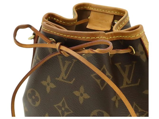Noe Bolso de Hombro Nano Noé Monograma Louis Vuitton Castaño - vista 6
