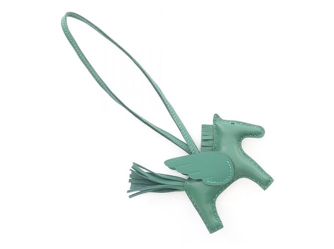 Hermès Charm in pelle Hermes Rodeo Pegasus PM Verde - vista 4