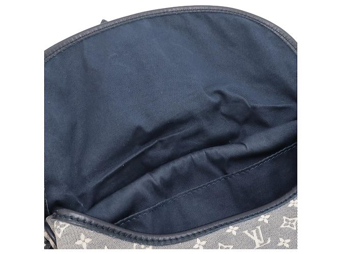 Borsa a Spalla Saumur PM Monogram Idylle Louis Vuitton Blu - vista 8