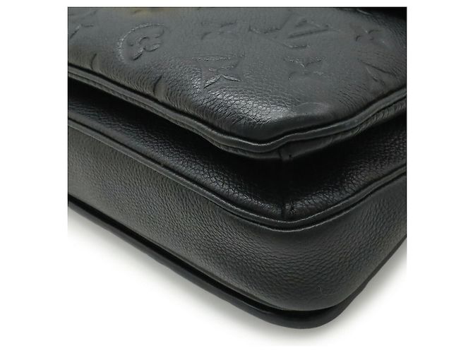 Borsa Pochette Metis MM in Monogram Empreinte Louis Vuitton Nero - vista 3