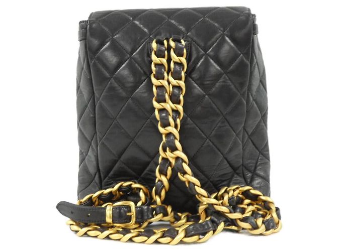 Timeless Chanel Rucksack aus Lammleder Schwarz Gold hardware - Ansicht 2