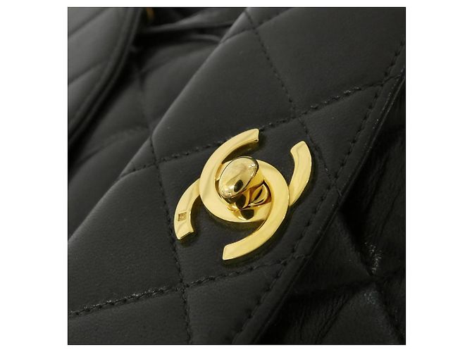 Timeless Chanel Rucksack aus Lammleder Schwarz Gold hardware - Ansicht 7