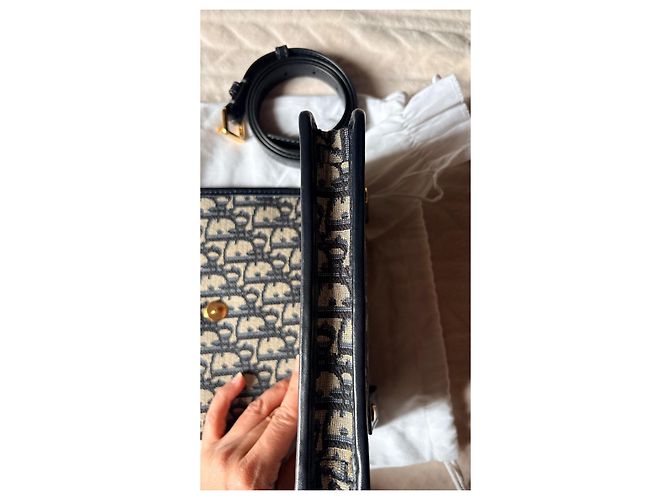 Christian Dior Pochette 30 montaigne in jacquard Dior oblique Blu navy - vista 5