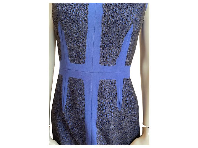 BCBG Max Azria Deep Blue Lace Dress – Structured Elegance ✨ Black Navy blue - view 2