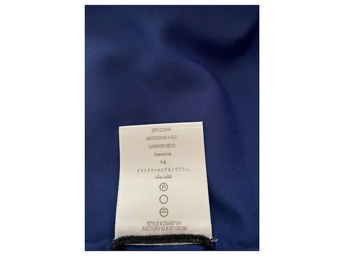 BCBG Max Azria Deep Blue Lace Dress – Structured Elegance ✨ Black Navy blue - view 7