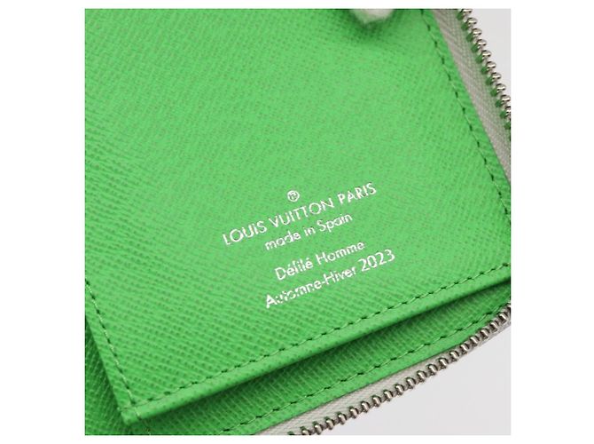 Portafoglio Verticale Zippy Monogram LV Portrait LOUIS VUITTON M82590 Auth LV 167169SM Multicolore - vista 10