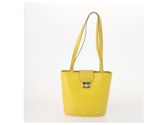 Borsa a Spalla Salvatore Ferragamo in Pelle 2 Pezzi Nero Giallo Auth YKZ815 - vista 2