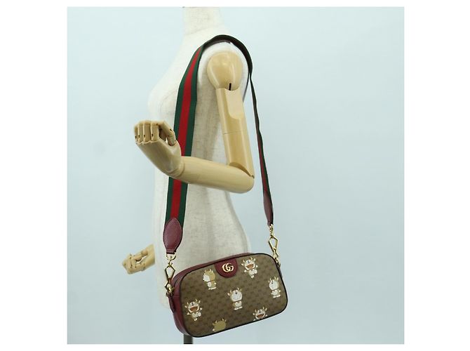 Borsa di collaborazione GUCCI Micro GG Supreme Doraemon in PVC 574886 Auth YKZ711SAM Beige D'oro - vista 25