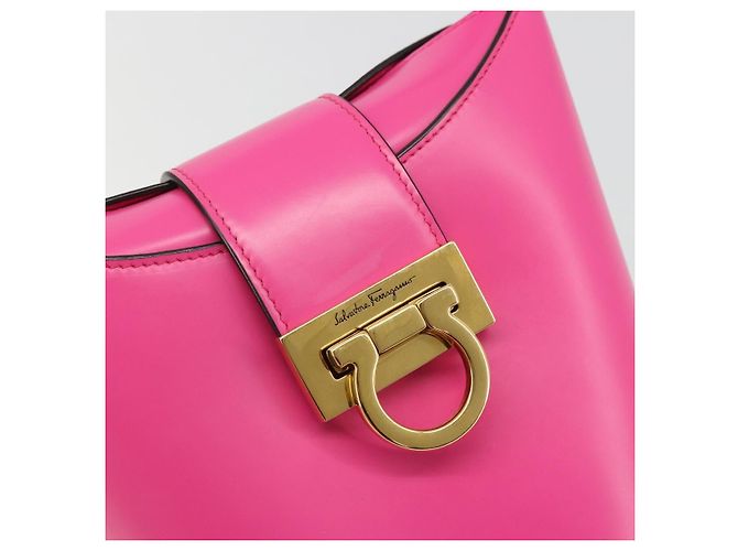 Borsa a Spalla Gancini in Pelle Rosa Oro Auth ARZ836A di Salvatore Ferragamo D'oro - vista 18