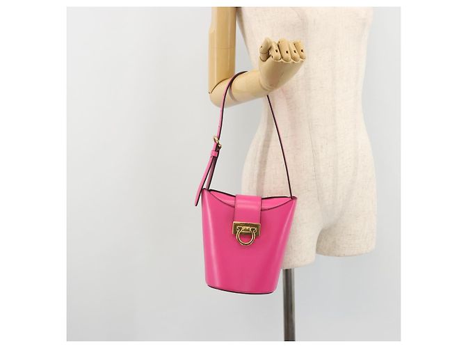 Borsa a Spalla Gancini in Pelle Rosa Oro Auth ARZ836A di Salvatore Ferragamo D'oro - vista 23