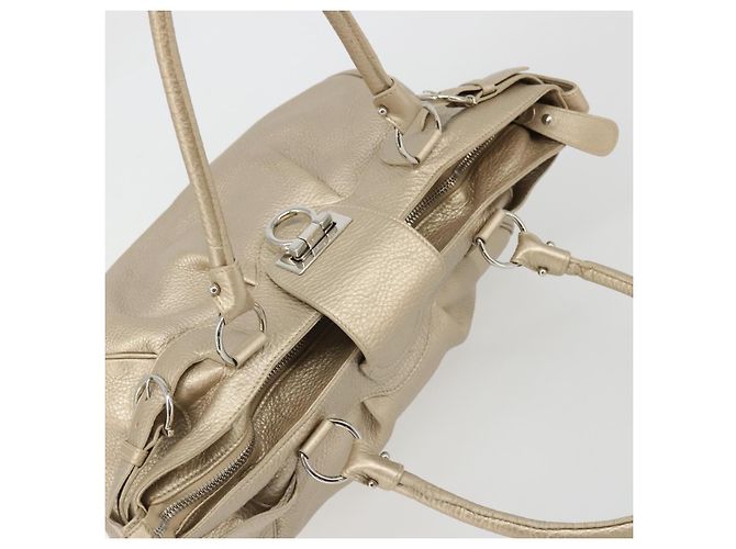 Borsa a mano in pelle Gancini Salvatore Ferragamo Champagne Oro Argento Auth BAZ863 - vista 6