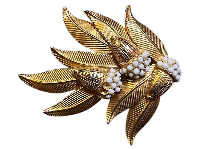 Spilla a forma di fiore dorato Schiaparelli - vista 2