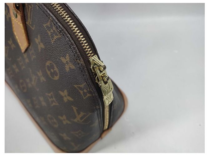 Bolsa Alma Louis Vuitton em canvas Monogram MM Multicor - vista 3