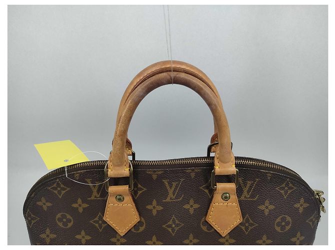 Bolsa Alma Louis Vuitton em canvas Monogram MM Multicor - vista 4