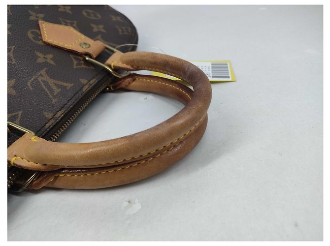 Bolsa Alma Louis Vuitton em canvas Monogram MM Multicor - vista 5