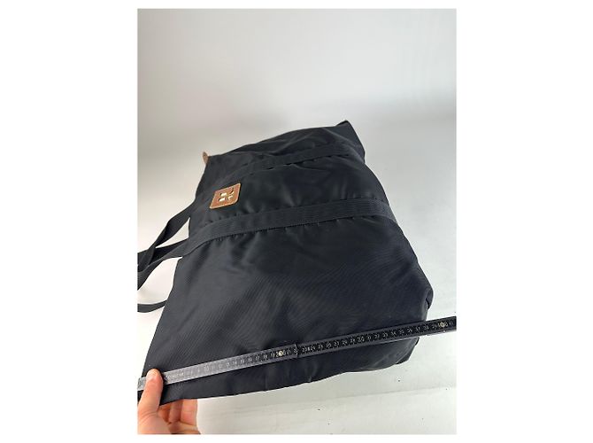 Vintage Courreges Reisetasche aus Polyester schwarz - Ansicht 11