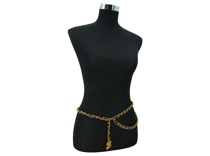 Timeless Chanel Vintage 93A Gold Metal Chain 4 Leaf Clover Necklace or Belt Golden - view 2