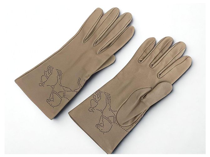 Hermès Taupe Perforierte Lederhandschuhe Größe 7 Beige - Ansicht 3