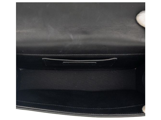 Sac à bandoulière Kate Monogram en cuir de veau matelassé noir moyen avec frange Saint Laurent - vue 4