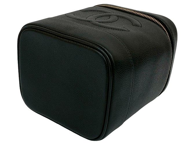 Vanity Beauty Case Caviar Nero CC di Chanel - vista 7